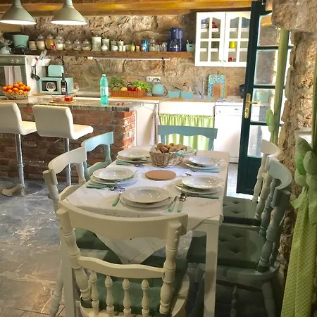 Family Friendly House With A Swimming Pool Bribir, Novi Vinodolski - 23474 Nyaraló